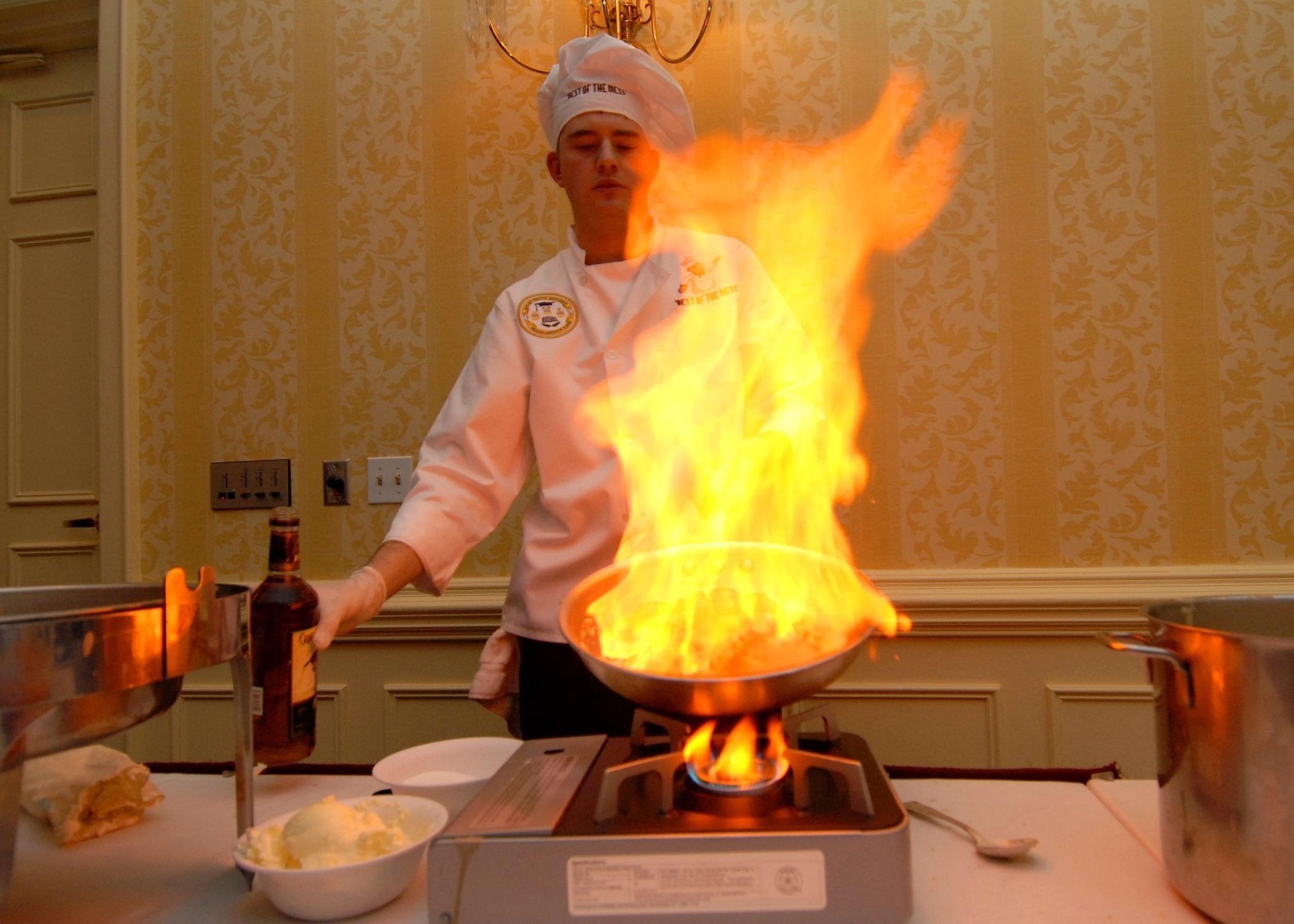 12019-sous-chef-79598_1920.jpg